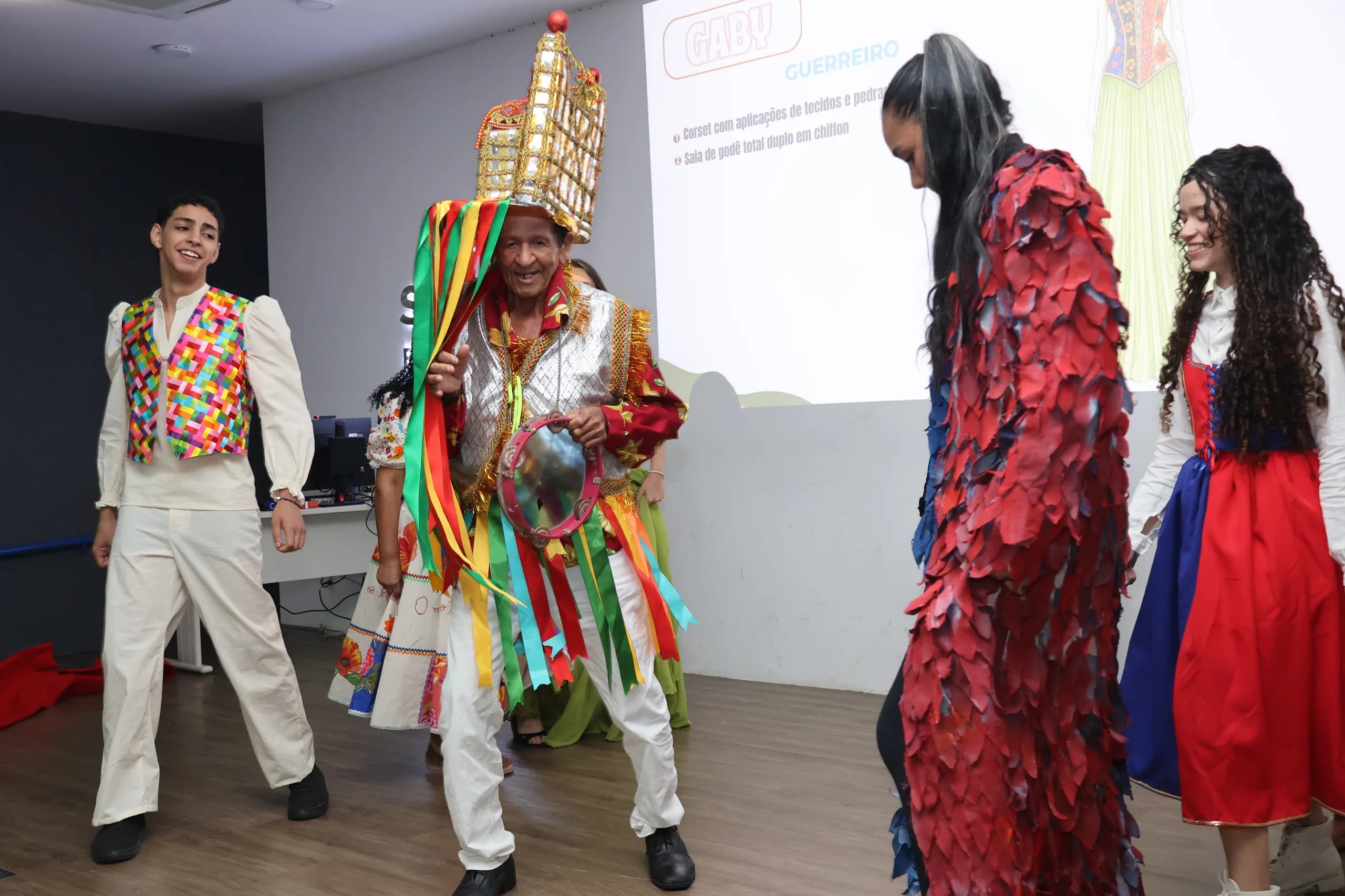 (Fotos) PI - TURMA DE MODELISTA AGRESTE - FOLGUEDOS